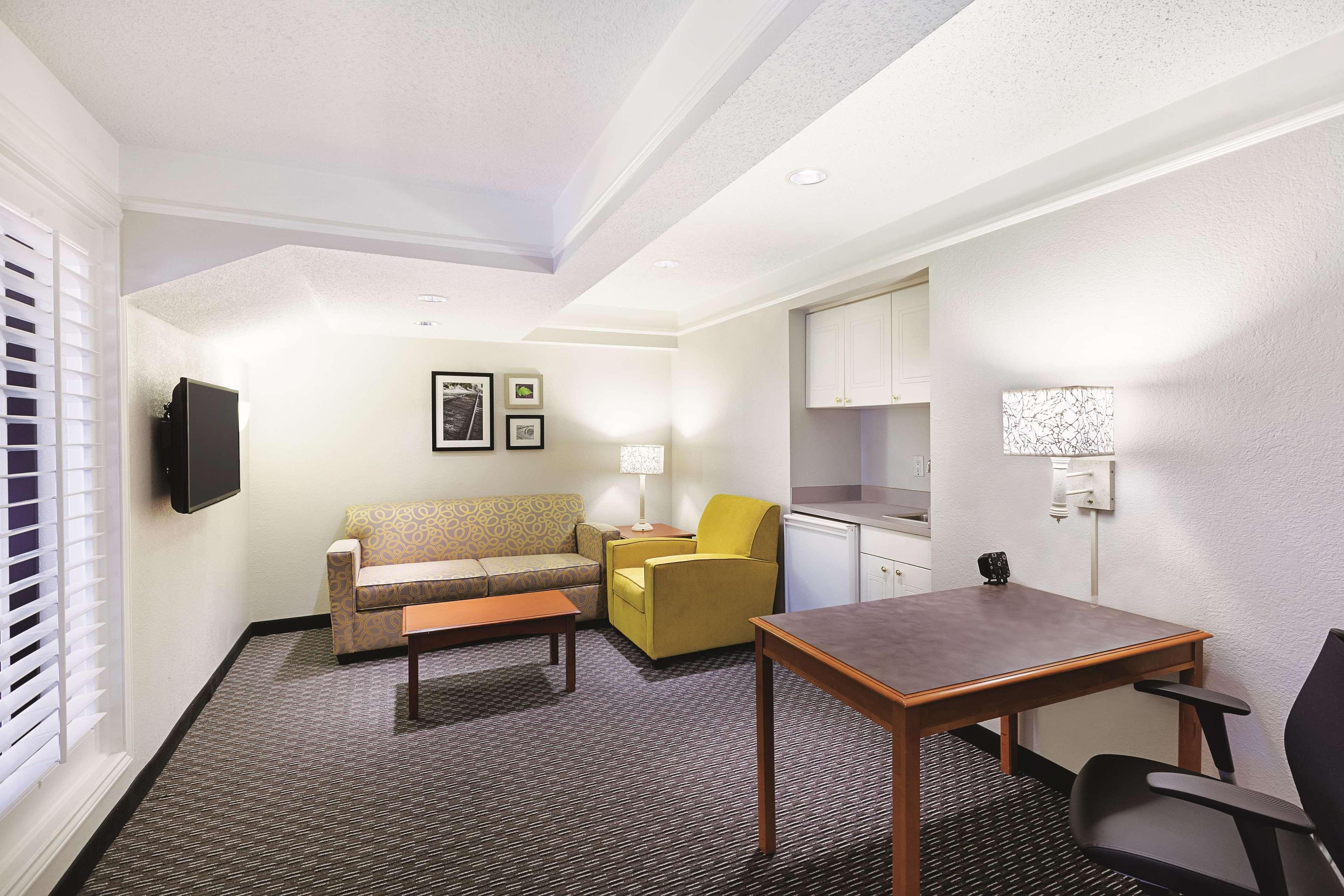 מלון מוריסוויל La Quinta By Wyndham Raleigh Durham Intl Ap מראה חיצוני תמונה