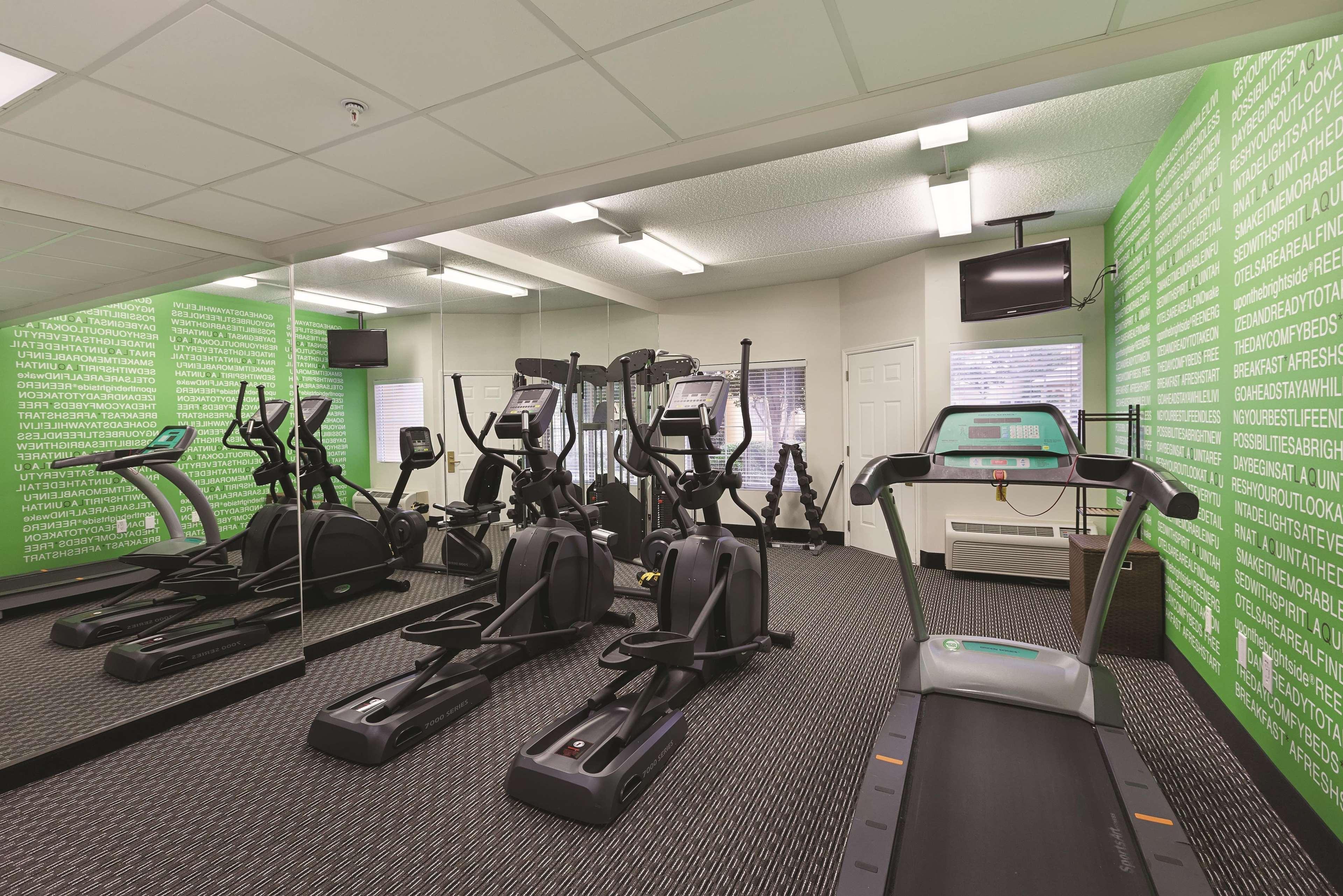 מלון מוריסוויל La Quinta By Wyndham Raleigh Durham Intl Ap מראה חיצוני תמונה